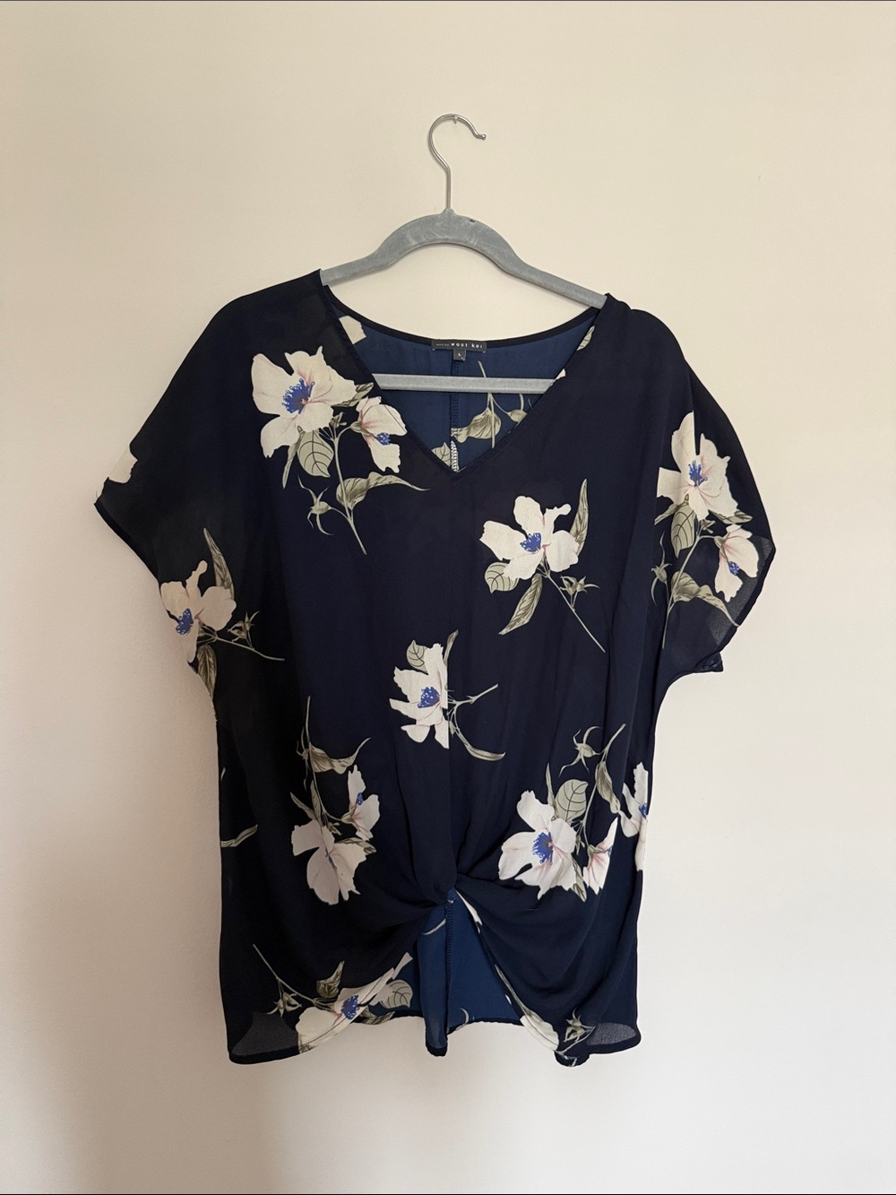 West Kei Navy Floral Twist-Front V-Neck Blouse